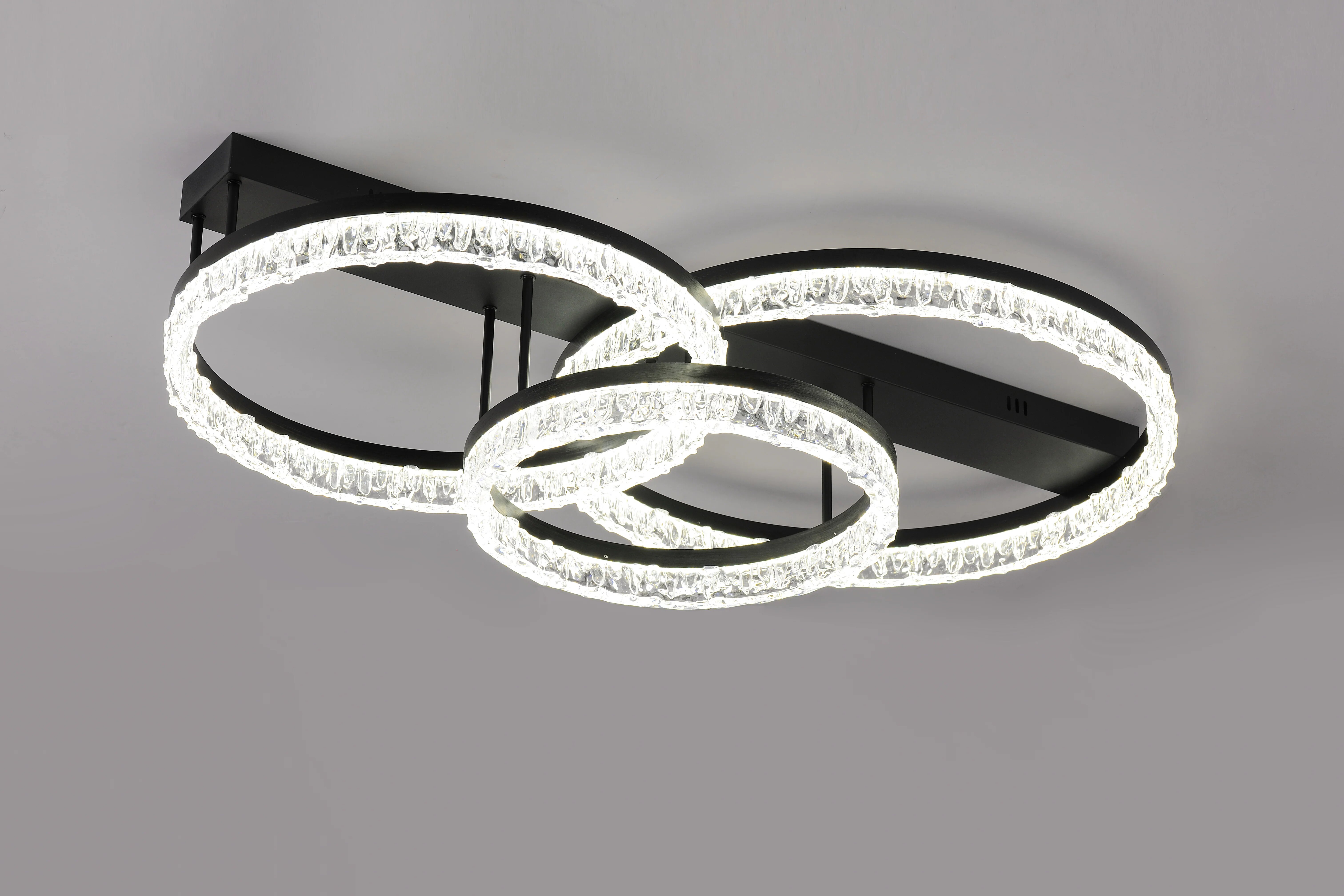 Lustra LED cu Telecomanda, 240W, 3 tipuri de lumina, Negru