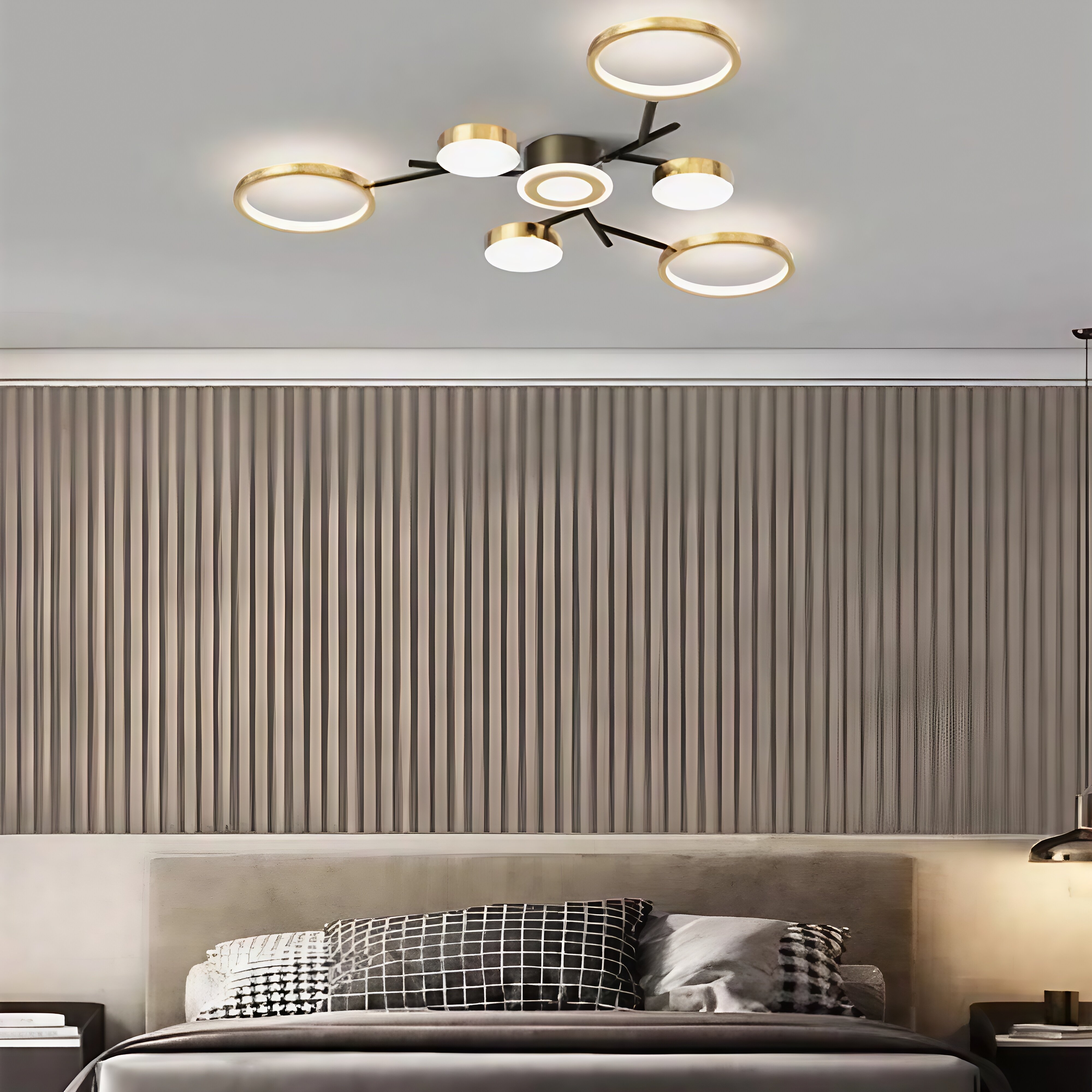Lustra LED cu Telecomanda, 134W, 3 tipuri de lumina, Negru/Auriu