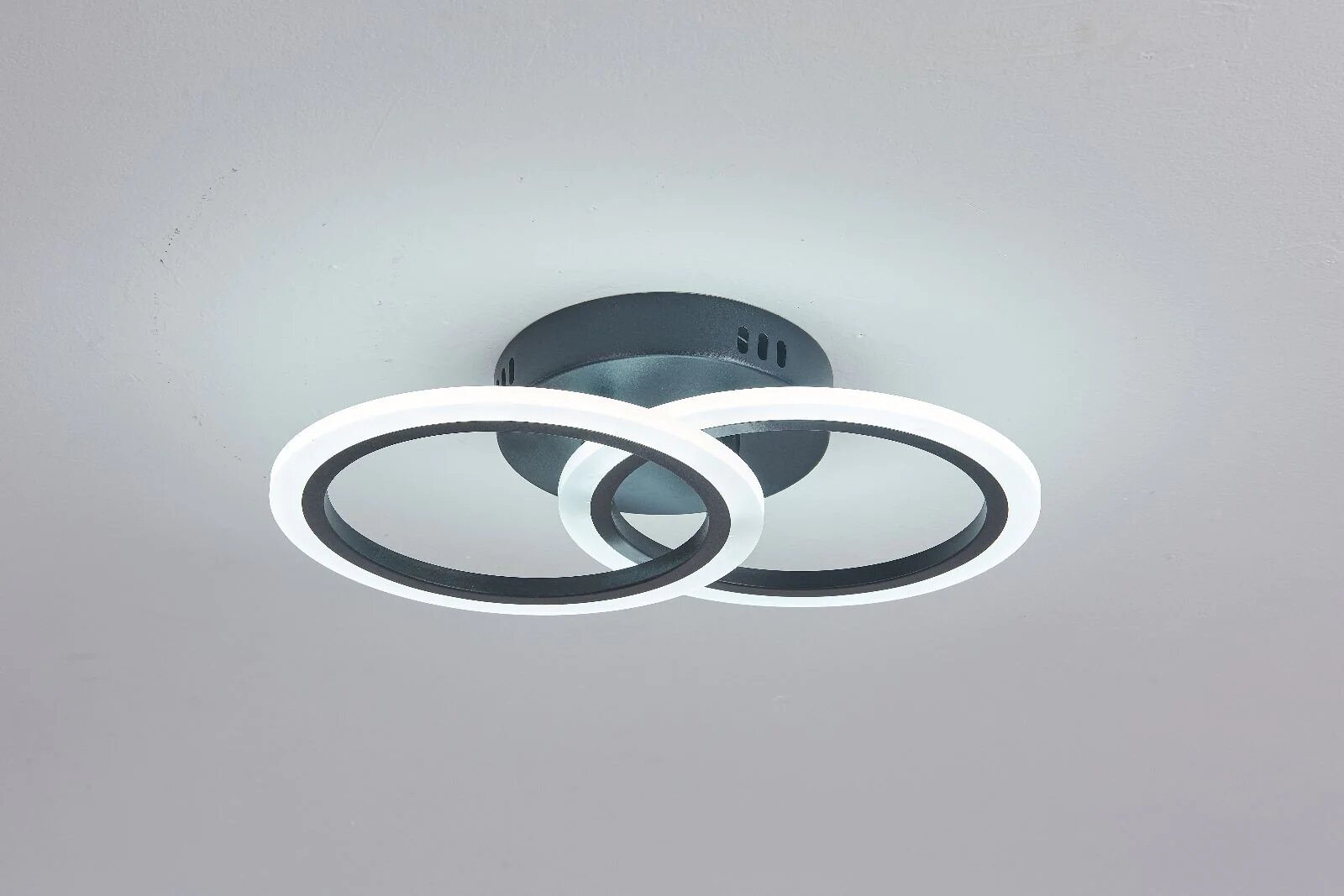 Lustra LED cu Telecomanda, 48W, 3 tipuri de lumina, Negru
