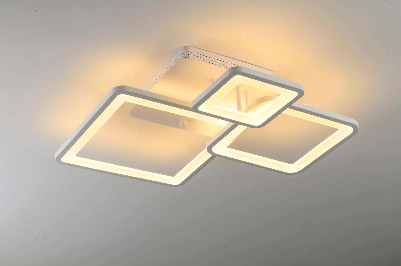 Lustra LED cu Telecomanda, 112W, 3 tipuri de lumina, Alb