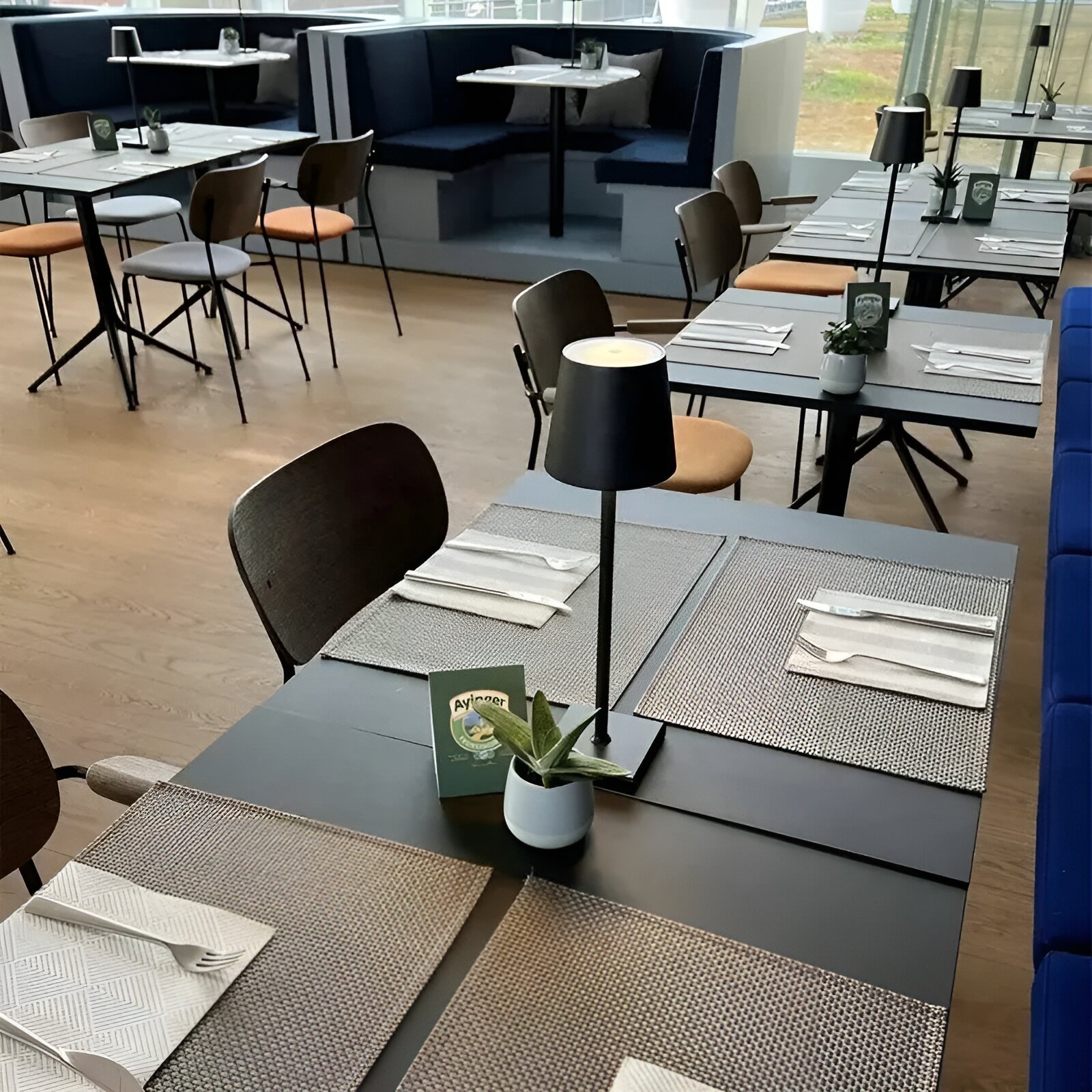 Lampa de masa, Touch, 3 Tipuri De Lumina, Incarcare USB, Negru